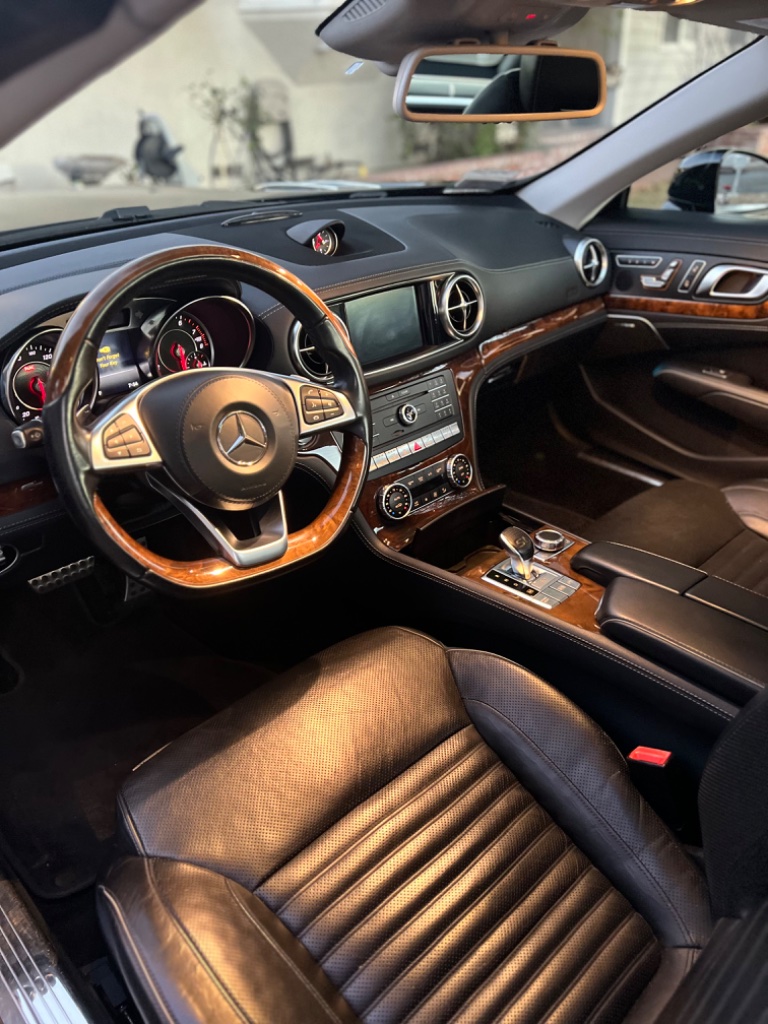 Mercedes interior detail